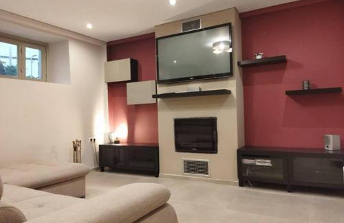 Leonidio Apartamento | Afroditis's & Makis's apartment 2