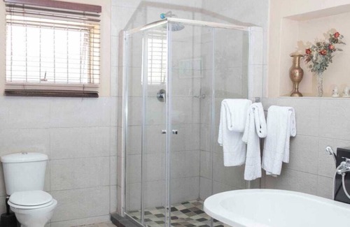 Greater Johannesburg Metropolitan Area Casa | Afropolitan Guest Lodge