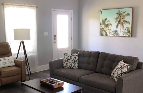 Magnolia Bluffs Casa | After Dune Delight - 5 min from SGI and Apalachicola