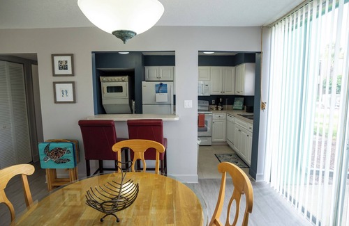 Ormond Beach Condominio | After Dune Delight! 2 Bdr, 3 pools at almost private beach