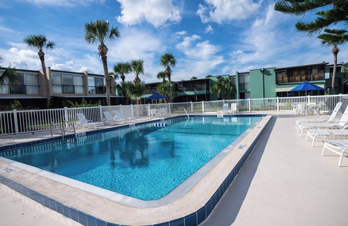 Ormond Beach Condominio | After Dune Delight! 2 Bdr, 3 pools at almost private beach