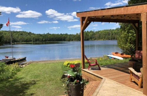 Wentworth-Nord Chalet De Esquí | AFTICA Luxury Lakefront Cottage: Private Beach, Great view, 5 min to Store/SAQ