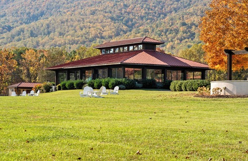 Afton Cabina | Afton Mountain Vineyards