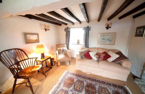 Freshwater Casa | Afton Thatch: Beautiful Thatched Family Cottage