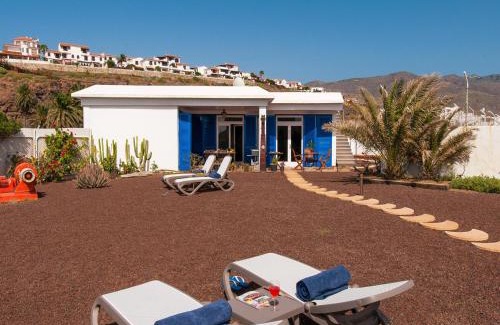Agaete Casa | Agaete Beach Rental at Volcanic Natural Pools by VillaGranCanaria