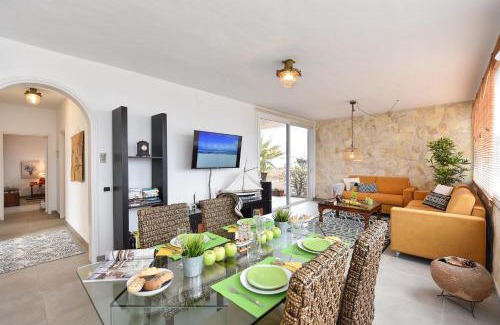 Agaete Casa | Agaete Beach Rental at Volcanic Natural Pools by VillaGranCanaria