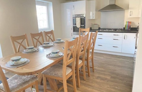 Newport Pagnell Casa | Agase Way - Stylish 4 Bed Home