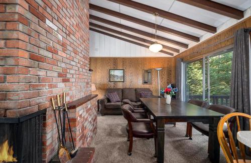 Carnelian Bay Casa | Agate Bay Ranch