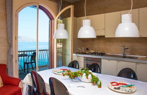 Mazzaro Apartamento | Agatha House Taormina-with Private Beach