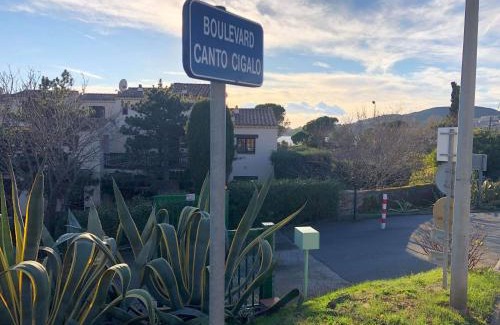 Saint-Raphael Apartamento | AGAY le pti bonheur 60m2 rez de jardin, en bord de mer