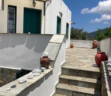 Andros Apartamento | AGKYRA Rooms (Love)
