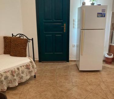 Andros Apartamento | AGKYRA Rooms (Love)