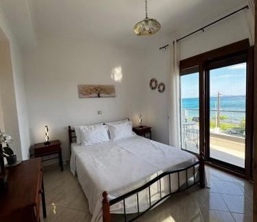 Pangaio Apartamento | Agnanti - Seafront Home with Aegean Sea View