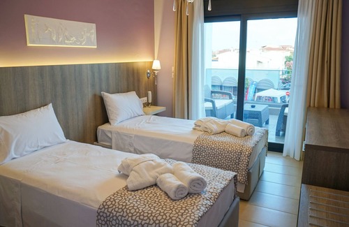 Pefkochori Hotel | Agnes Deluxe Hotel