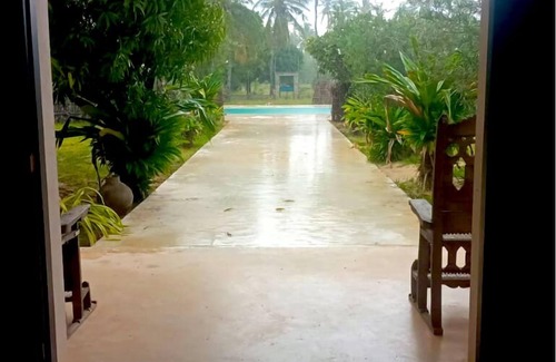 Lamu Casa | AGOT LUXE HOUSE- 11,000 sqft PRIVATE LUXURY VILLA LAMU ISLAND 3bd/4ba POOL, JEEP