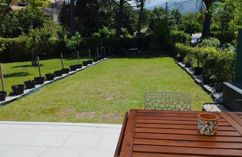 Calcatoggio Apartamento | Agréable Appartement Piscine,plage,jardin