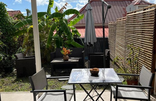 Sainte-Anne Apartamento | Agréable appartement en rez-de-jardin à 450m de la mer