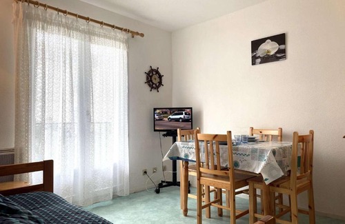 Saint-Gilles-Croix-de-Vie Apartamento | Agréable T2 proche plage à Saint-Gilles-Croix-de-Vie avec garage privé - FR-1-224-140