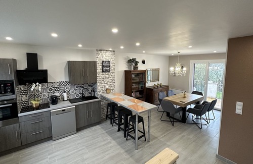 Joinville Casa | Agréable Maison Avec Jardin et Balcon à Joinville