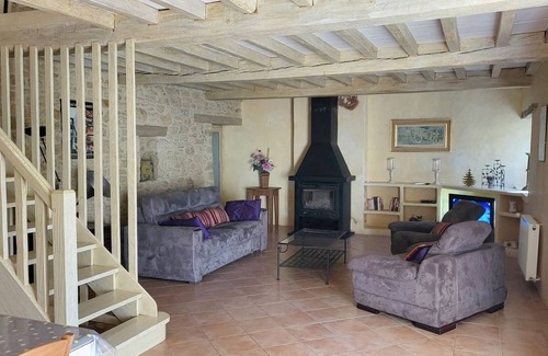 Vezac Casa | Agréable Maison en Pierres, à Quelques Minutes des Châteaux
