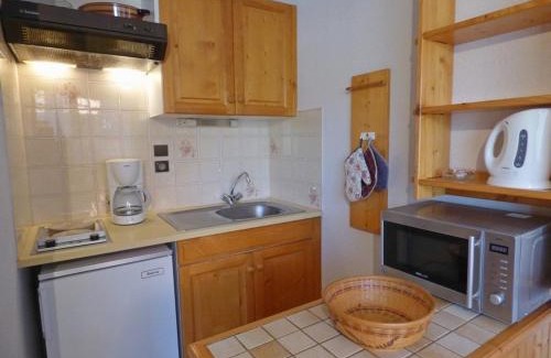 Le Grand-Bornand Apartamento | Agréable studio + coin montagne pour 4 personnes, quartier calme, balcon et parking - FR-1-458-111
