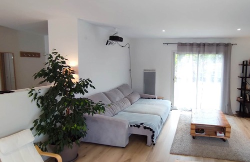 Trelissac Casa | Agréable Villa Avec Piscine à la Lisière de la Forêt
