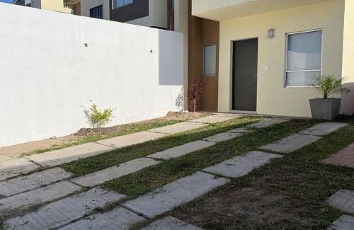 La Joya Casa | Agradable Casa Madeira Tijuana Rosarito