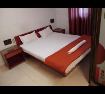 Chembur East Cama Y Desayuno | AGRAWAL BHAVAN BUDGET Stay only for indians