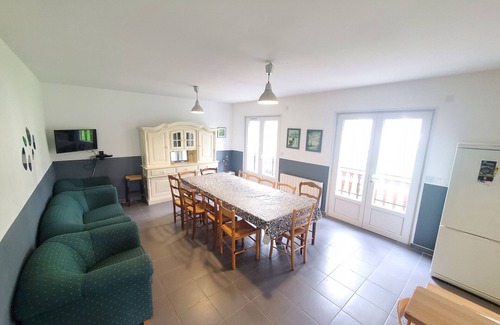 Jassat Chalet De Esquí | AGREABLE CHALET *** proche du Lac Chambon