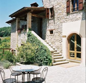 Monte Santa Maria Tiberina Casa | Agriturismo Il Monte - Piscina tra gli Ulivi, Maneggio con Cavalli e WIFI