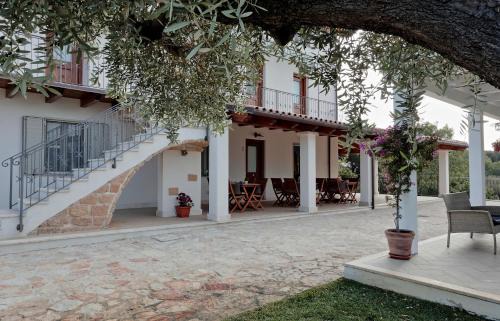 Santa Maria La Palma Casa | Agriturismo Casale Degli Ulivi Alghero