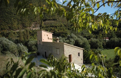 Cerreto di Spoleto Casa | Agriturismo Casale La Palombara