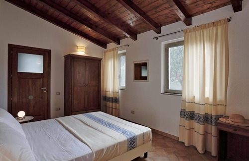 Santa Maria La Palma Otro | Agriturismo Casale degli Ulivi