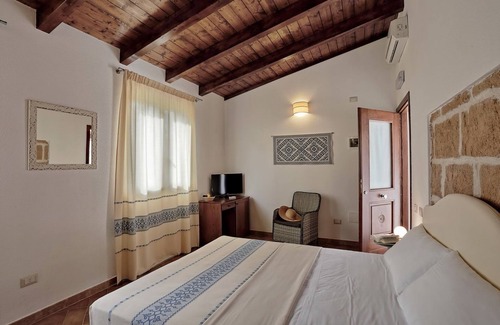 Santa Maria La Palma Otro | Agriturismo Casale degli Ulivi