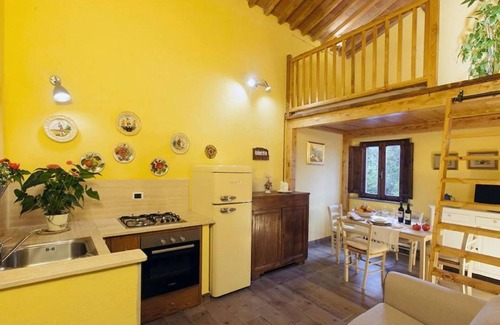Donoratico Casa | Agriturismo Ceralti - Iris