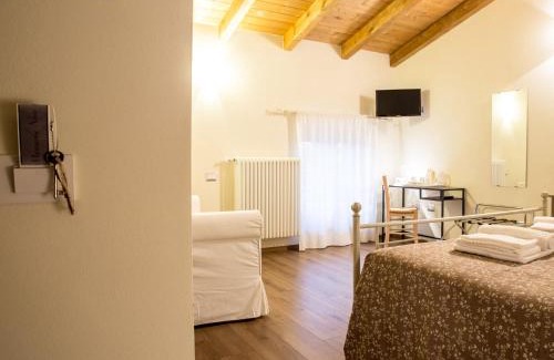 Valeggio sul Mincio Casa | Agriturismo e Agricamping Le Nosare