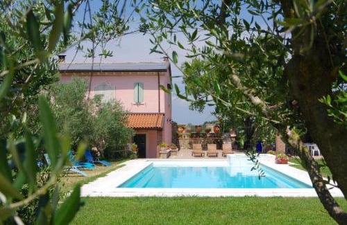 Monzambano Casa | Agriturismo La Casa Del Mandorlo