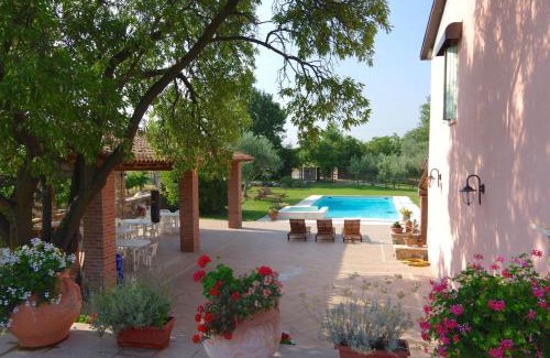 Monzambano Casa | Agriturismo La Casa Del Mandorlo