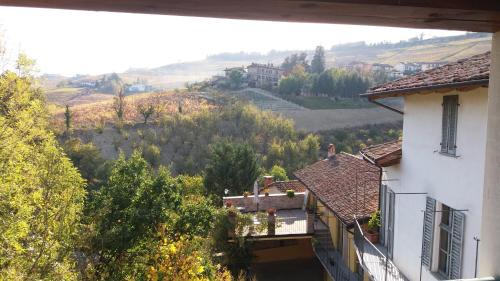 Barolo Casa | Agriturismo La Terrazza sul Bosco