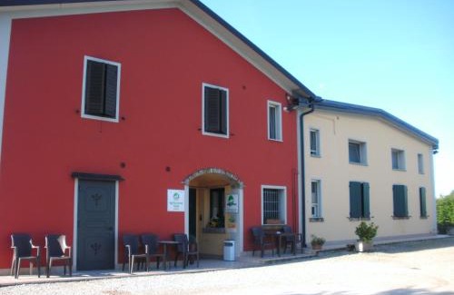 Camposanto Casa | Agriturismo Le Gazze