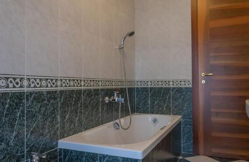 Bussolengo Casa | Agriturismo Pino Argentato