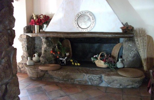 Arbus Casa | Agriturismo Rocce Bianche - Porticato