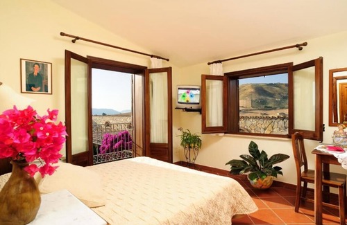 Alia Otro | Agriturismo Villa Dafne