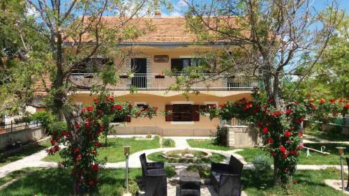 Bogatic Casa | Agrotourism Galic Krka