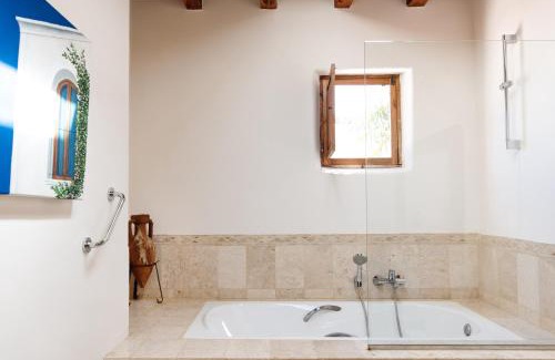 Santa Eulalia del Río Casa | Agroturismo Atzaró