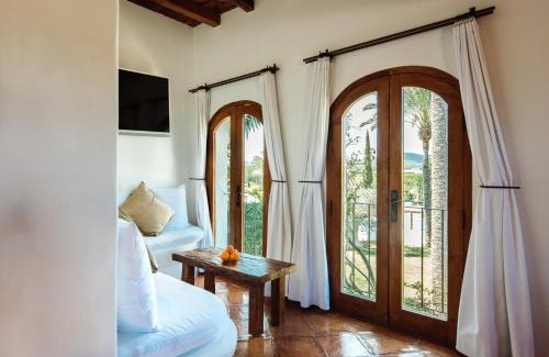 Santa Eulalia del Río Casa | Agroturismo Atzaró