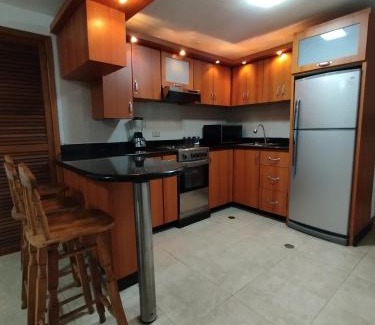 Tucacas Apartamento | Aguamarina Rooftop Con Piscina y Parrillera II