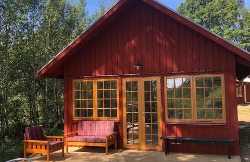 Agunnaryd Casa | Agundaborg garden cottage with large sun deck