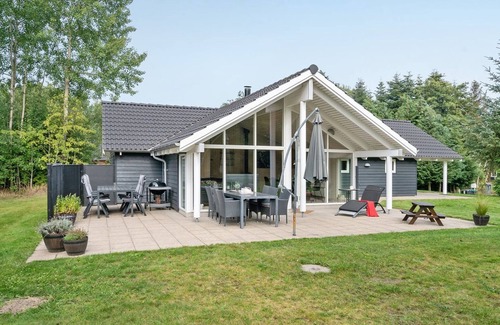 Hou Casa | "Agved" - 1.5km from the sea by Interhome