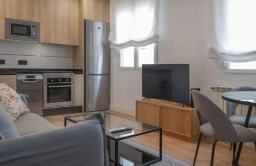 Puerta del Angel Apartamento | AH-Apartamentos de Diseño en Madrid Río